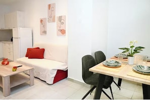 Interior - Noa Syros 1 minute away from Square + Free Parking (Ermoupoli)
