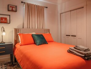 Een strijkplank/strijkijzer, gratis wifi, beddengoed
