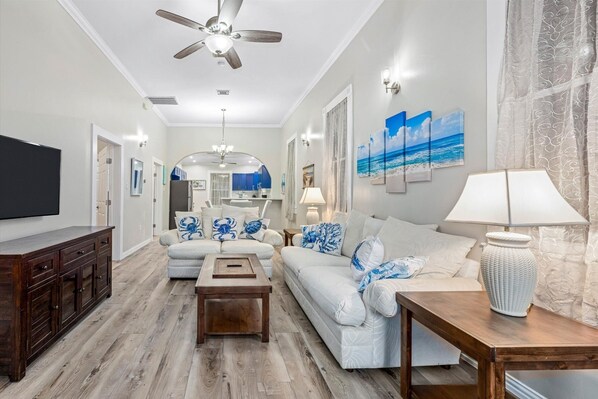 House, 2 Bedrooms | Living area - Cottage On Ave O 2 Bedroom Home (Galveston)