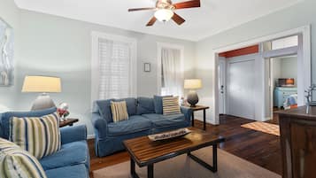 House, 2 Bedrooms | Living area | Smart TV