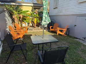 Casa, 2 habitaciones | Restaurante al aire libre