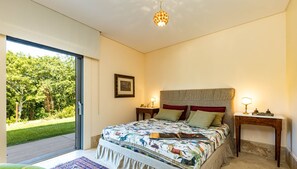 Villa, Garden View | Travel crib, free WiFi, bed sheets