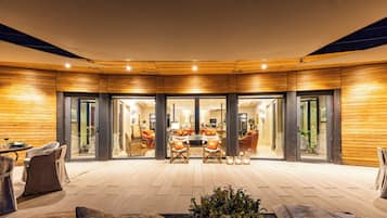 Mặt tiền nơi lưu trú