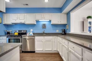 Villa, 2 Bedrooms | Private kitchen