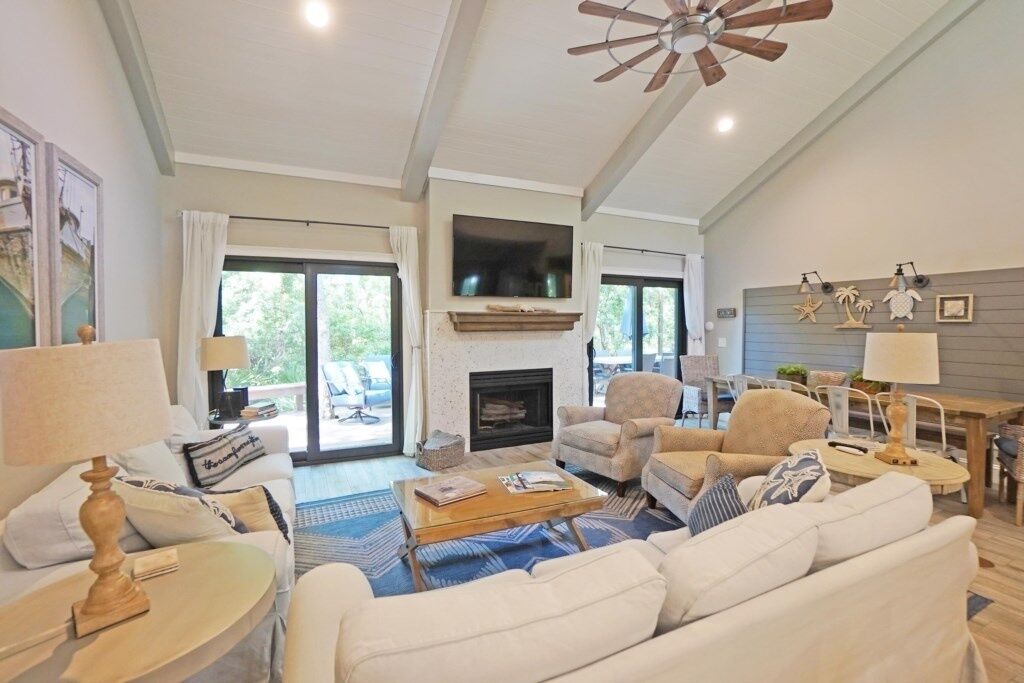 House, 4 Bedrooms | Living area