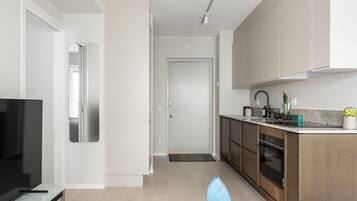 KylskÄp, mikrovÄgsugn, ugn och spishÀll