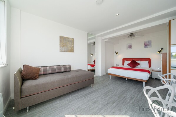 1 bedroom, free WiFi, bed sheets