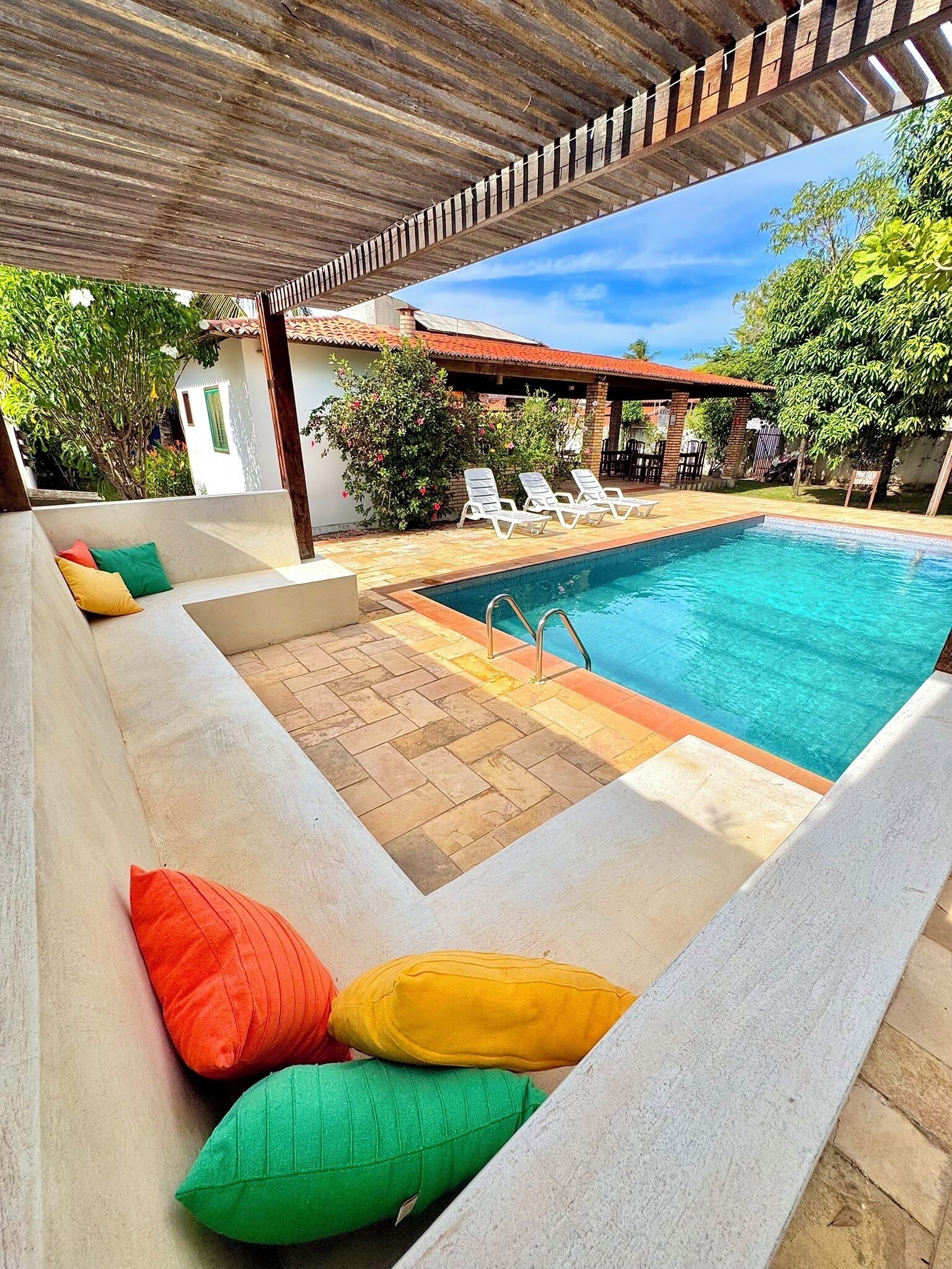 2 piscines a l'aire lliure 