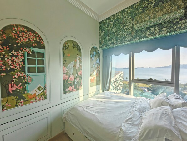 Comfort Apartment, Ocean View | Minibar, free WiFi, bed sheets - Interact China Fine Condo - Tangjia Bay Ⅱ (Zhuhai)