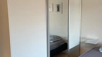 1 soverom, strykejern/-brett, wi-fi og sengetøy