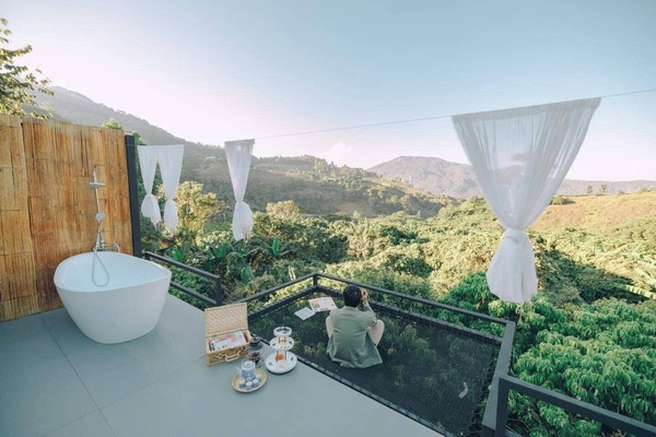 Room, 1 Queen Bed, Lanai, Mountain View | Living area