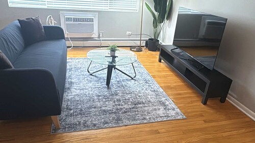 Chic 1BR Apt -Arlington Heights