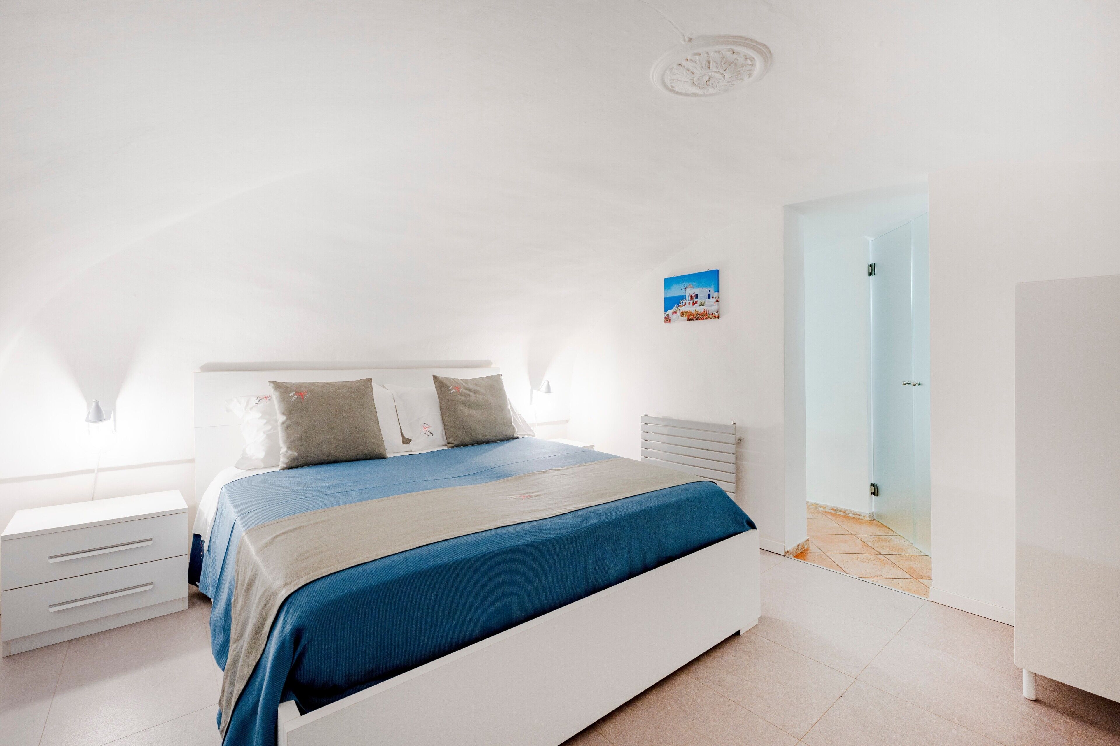 2 quartos, ferros/tábuas de passar roupa, Wi-Fi, roupa de cama