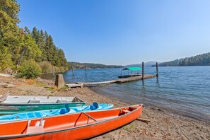 Beach nearby, beach towels