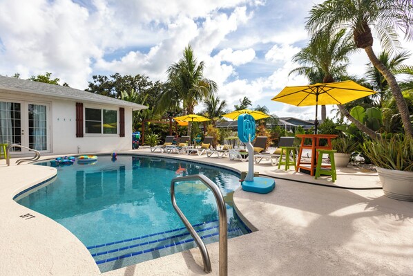 Piscine extérieure, piscine chauffée