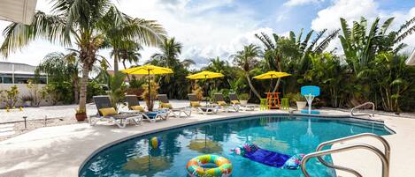 Piscine extérieure, piscine chauffée