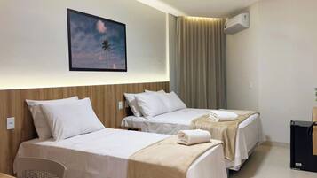 ห้องแฟมิลี่ | โต๊ะทำงาน, พื้นที่ทำงานแบบใช้แล็ปท็อป, Wi-Fi ฟรี
