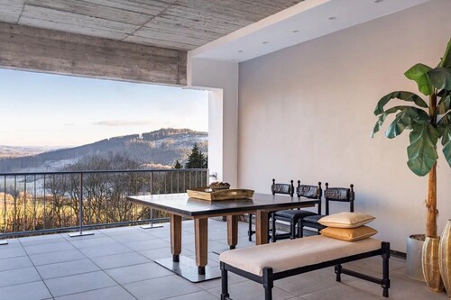 Apartment 'Suiten Im Alten Berghotel Antonia' mit Bergblick, überdachter Terrasse und WLAN