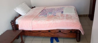 Immaculate 10-bed Lodge in Kigali