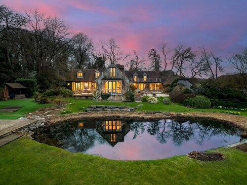 Pass the Keys | Fabulous Country Estate Private Cinema Quiet Area