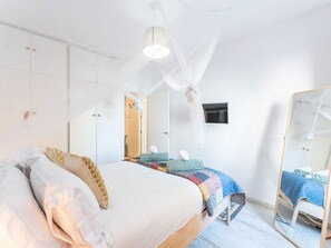 1 bedroom, iron/ironing board, free WiFi, bed sheets