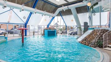 Apartment | Pool | Outdoor pool