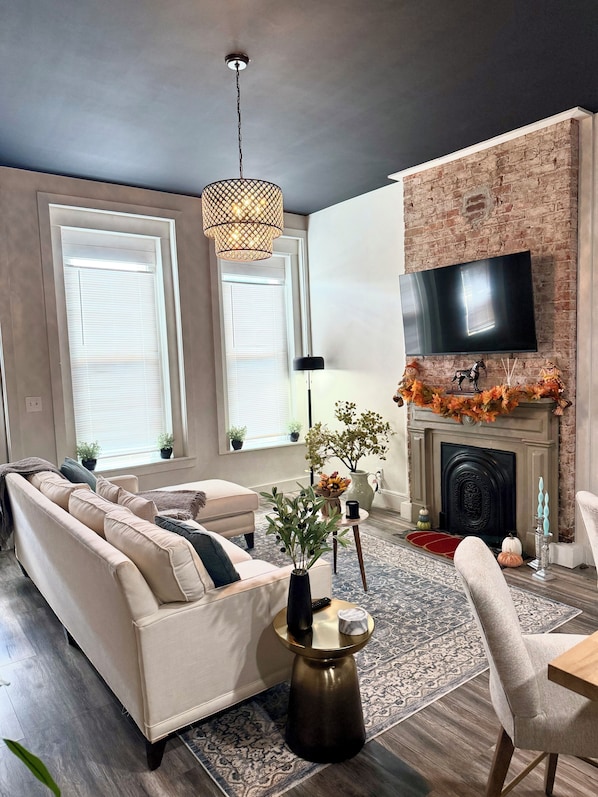 Téléviseur connecté, foyer