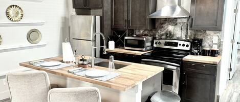 Microwave, oven, stovetop, dishwasher