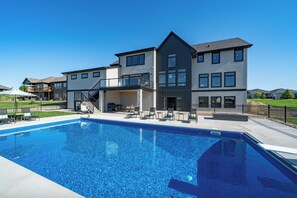 Piscina externa, piscina aquecida