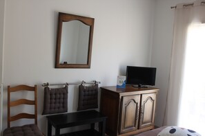 1 bedroom, free WiFi, bed sheets - Chambre d'hôte Maquis private domain. (GROSSETO PRUGNA)