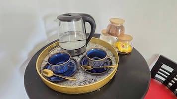 Shared Dormitory, 1 Bedroom | Coffee and/or coffee maker