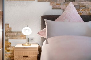 3 chambres, fer et planche Ă  repasser, Wi-Fi, draps fournis