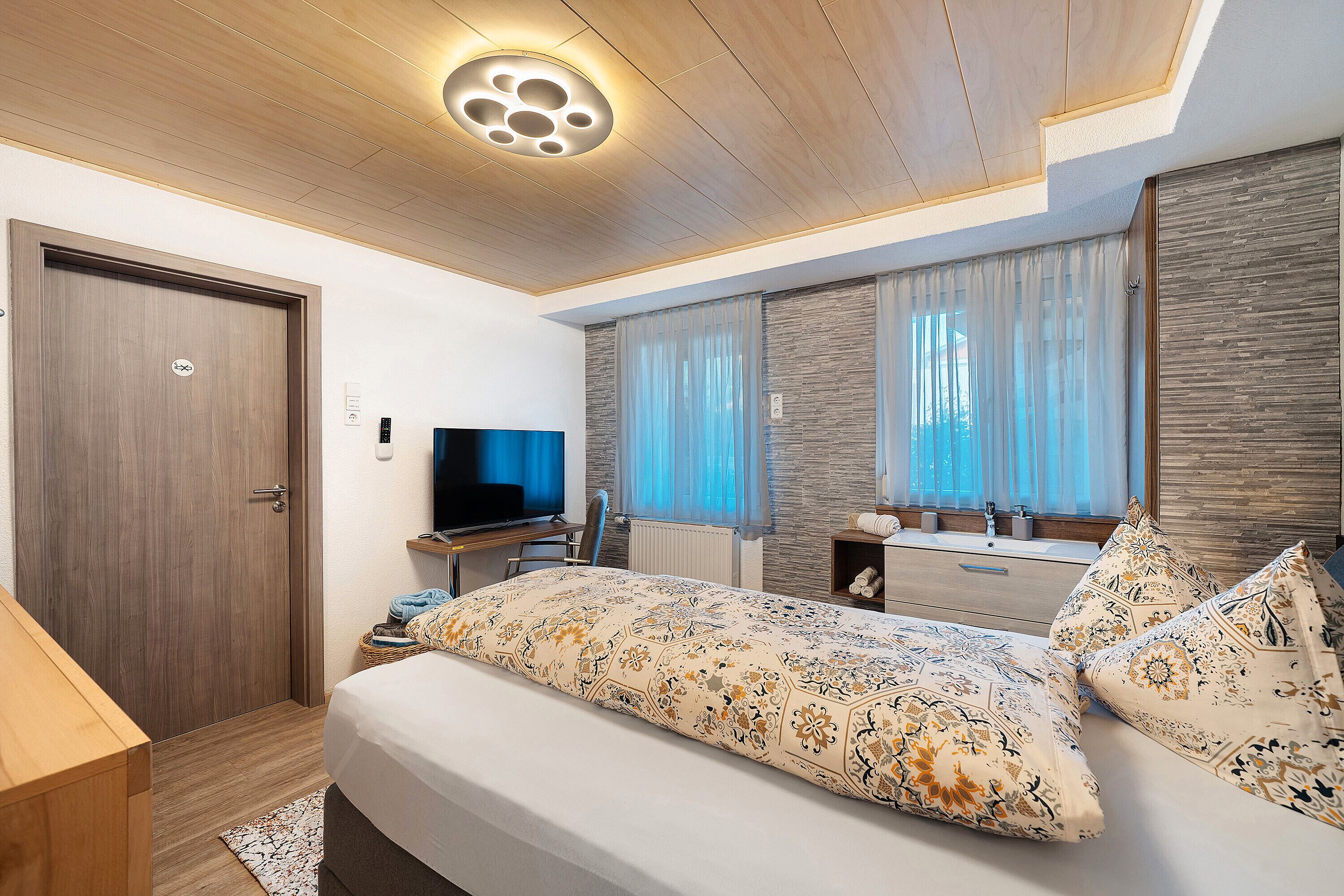 3 Schlafzimmer, Bügeleisen/Bügelbrett, WLAN, Bettwäsche