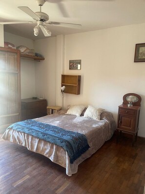 1 chambre, accĂšs Internet, draps fournis