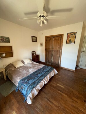 1 chambre, accĂšs Internet, draps fournis