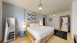 3 habitaciones, escritorio, tabla de planchar con plancha y wifi gratis 