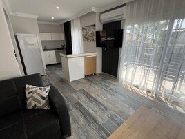 Family Room, Balcony, Sea View | Free WiFi