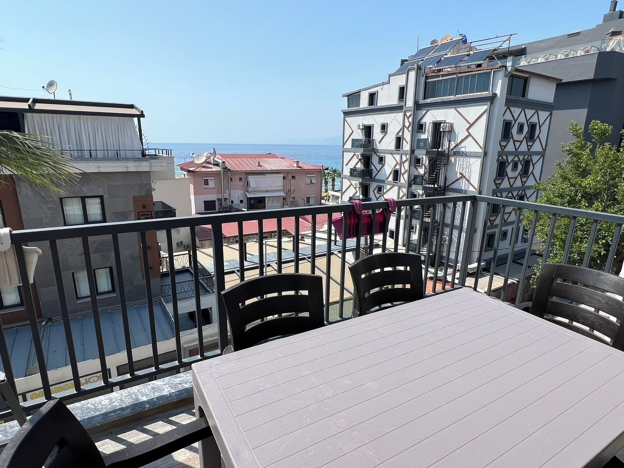 Quarto família, sacada, vista para o mar | Wi-Fi de cortesia