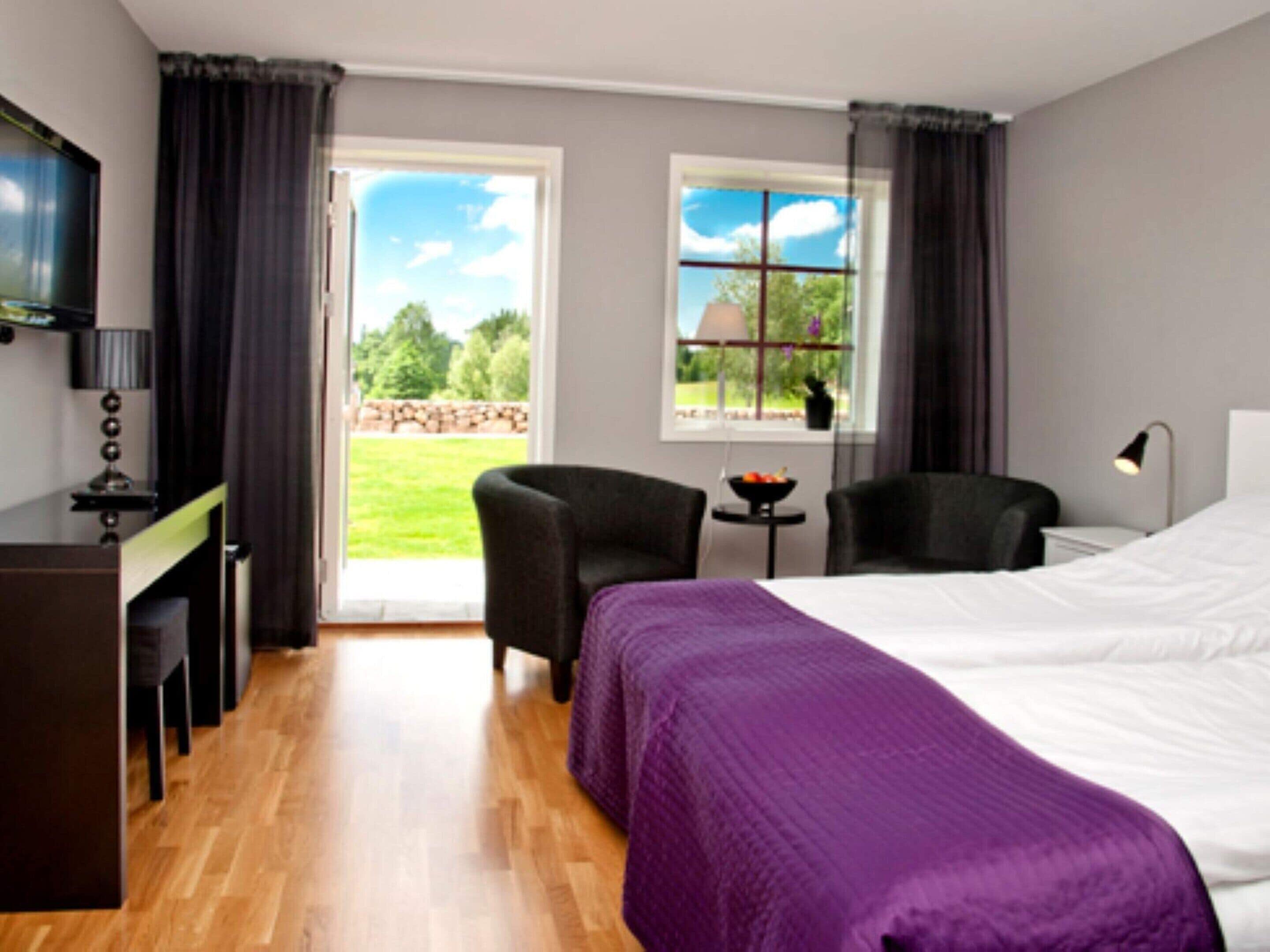 المنشأة من الداخل