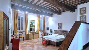 Unclassified image, 3 of 24, button - World Heritage Suite - Assisi (Assisi)