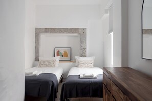 2 chambres, fer et planche à repasser, Wi-Fi gratuit, draps fournis
