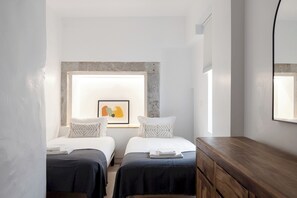 2 chambres, fer et planche à repasser, Wi-Fi gratuit, draps fournis