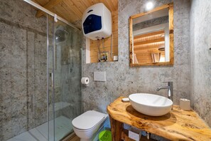 Shower, hair dryer, towels - The Little House in the Woods (Assisi)