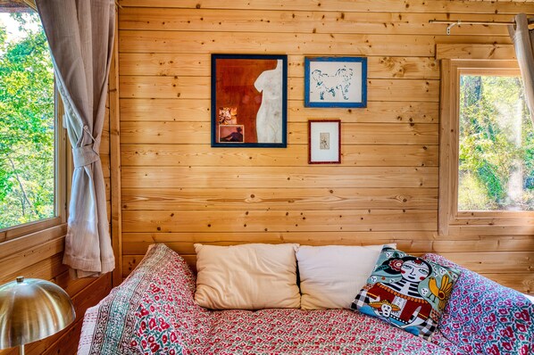 Interior - The Little House in the Woods (Assisi)