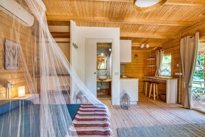 1 habitación y ropa de cama 
