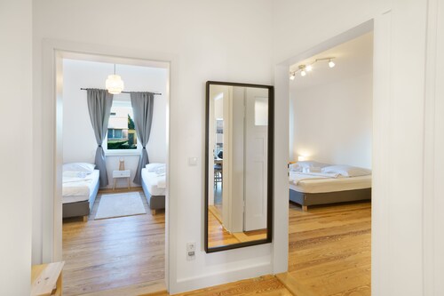 4+2*+parking lot&terrace | MA | PFALZ | A61 | public transportation