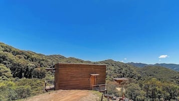 Basic Chalet | Exterior