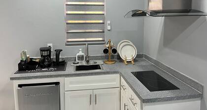 Charming studio in wonderful Saint John's with WiFi, AC