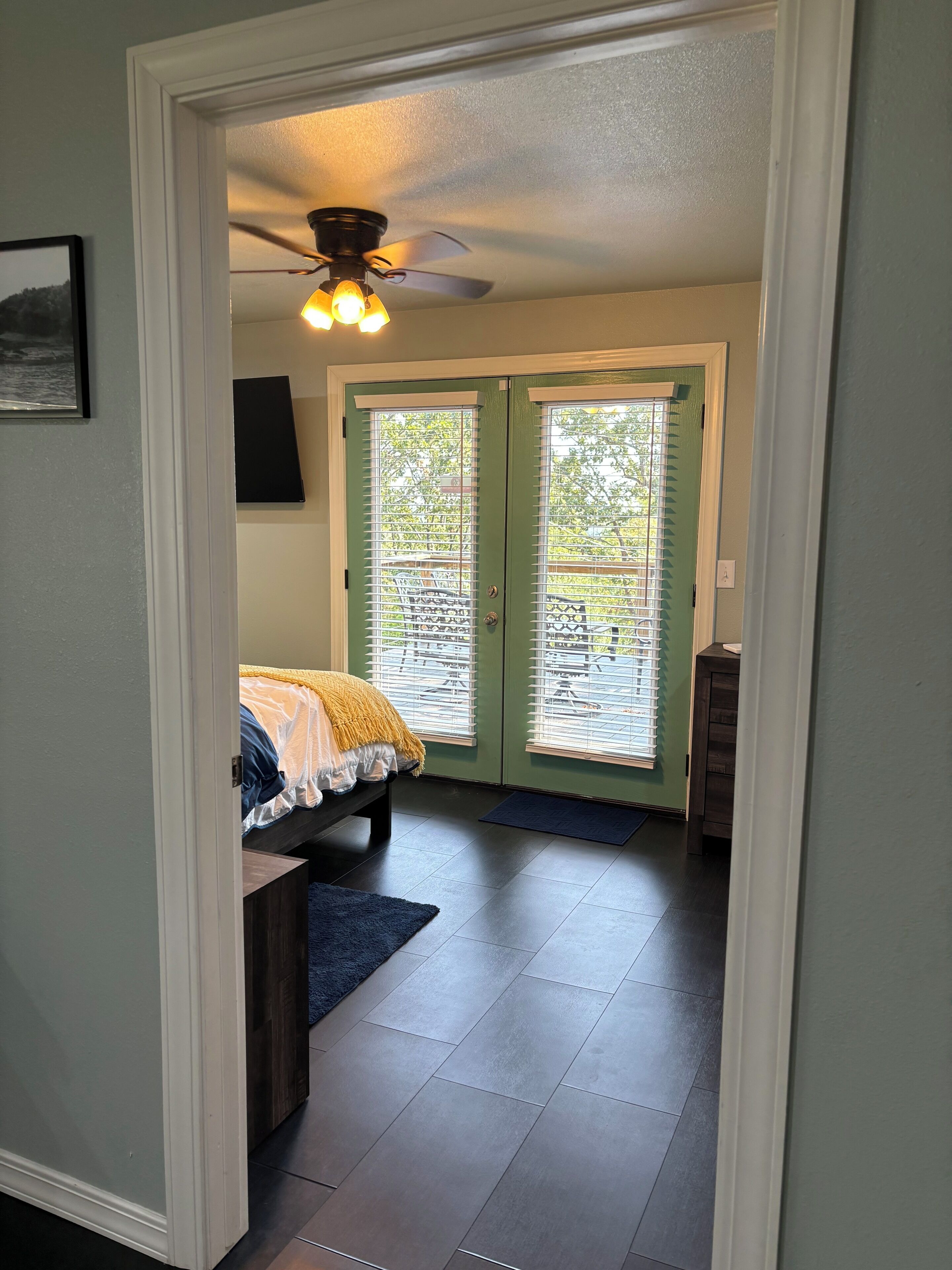 Fer et planche à repasser, Wi-Fi, draps fournis