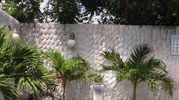 Kolam renang outdoor